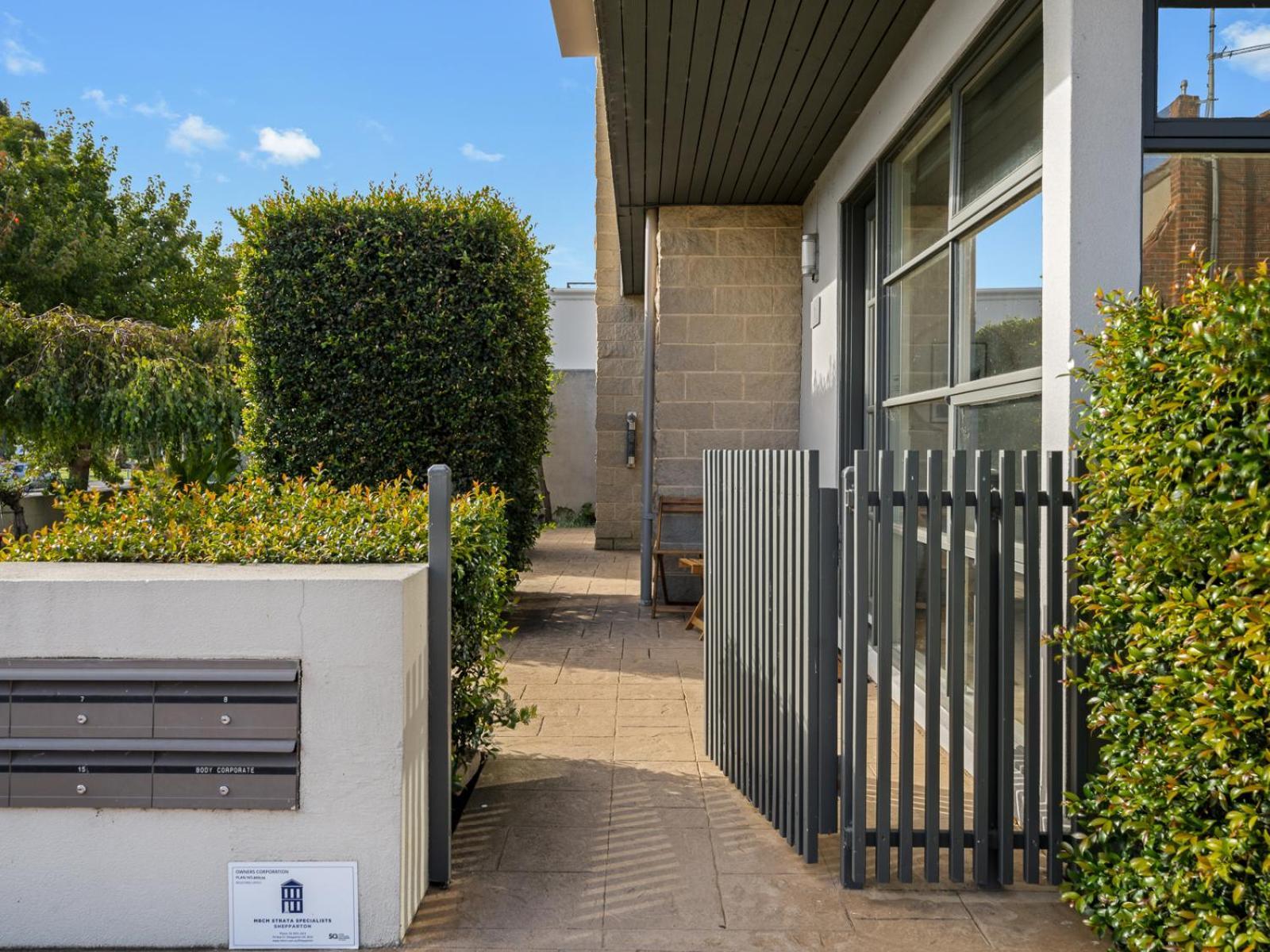 Central Shepparton Apartments Extérieur photo